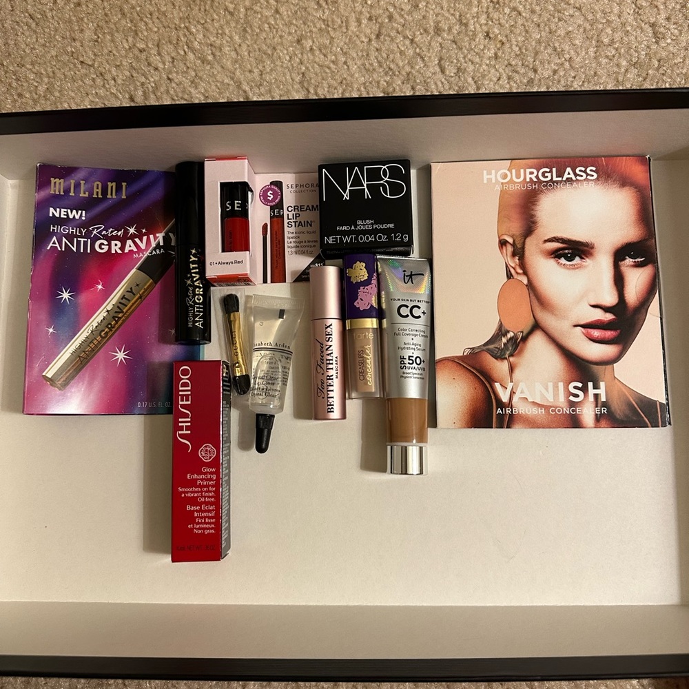 Make up bundle - Picture 1 of 6
